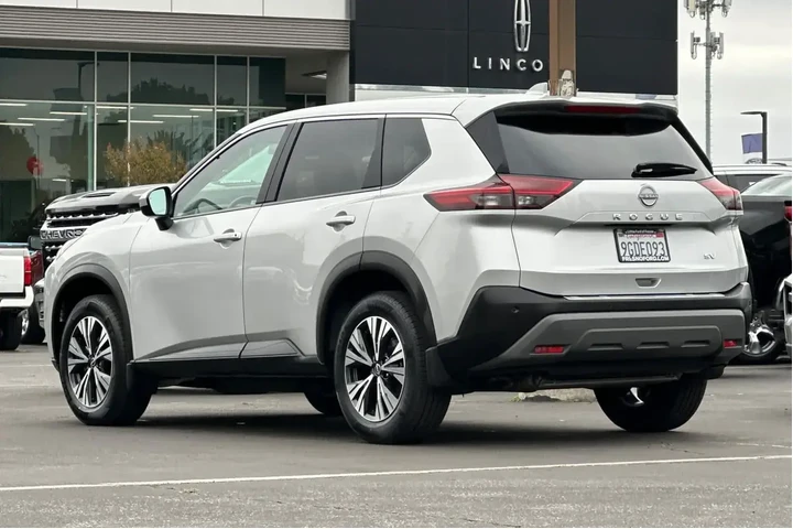 $19500 : Nissan Rogue 2023 SV 4dr Cro image 7