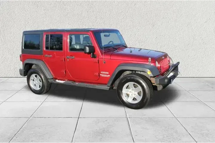 $9990 : Jeep Wrangler Unlimited 2012 image 6