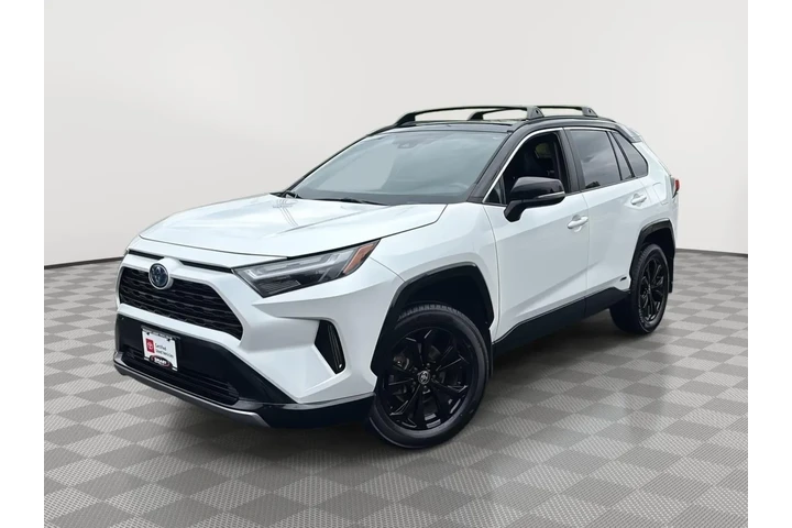 $40187 : Gold Certified 2024 RAV4 Hybr image 1