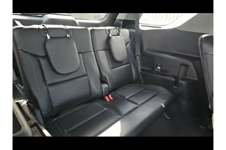 $22585 : Ford Explorer 2022 XLT 4dr S image 5