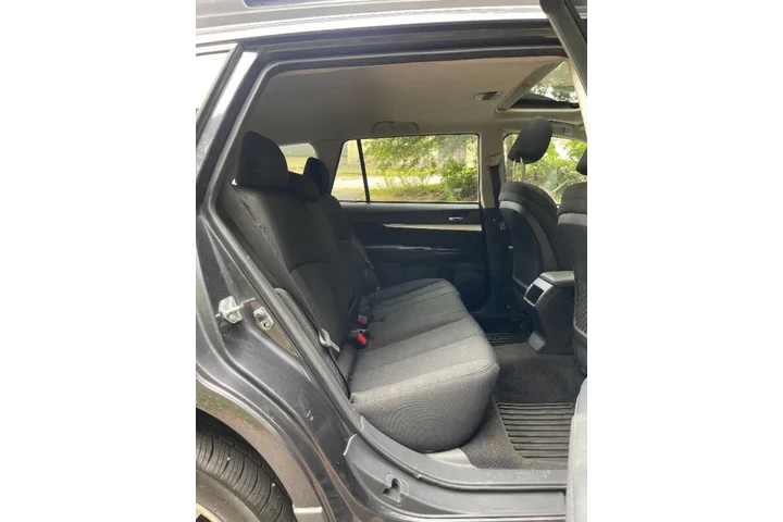 $6299 : 2011 Outback 2.5i Premium image 3