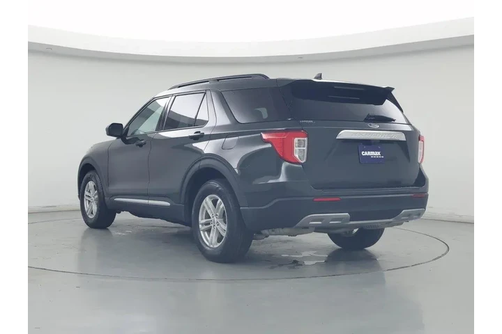 $30998 : Ford Explorer 2023 AWD XLT 4 image 2