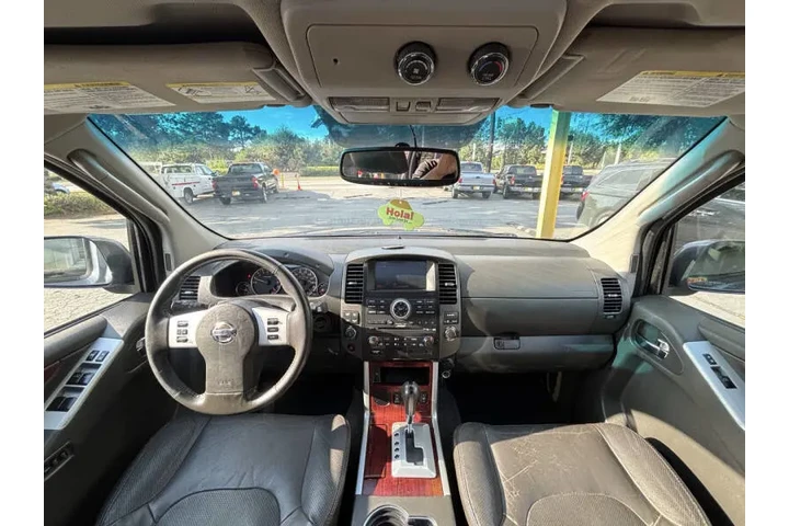 2012 Pathfinder Silver Edition image 10
