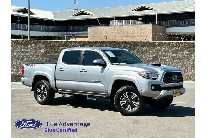 $30489 : Toyota Tacoma 2018 4x4 TRD S image 1