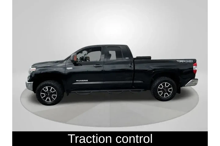 $17000 : Toyota Tundra 2018 4x4 SR5 4 image 4