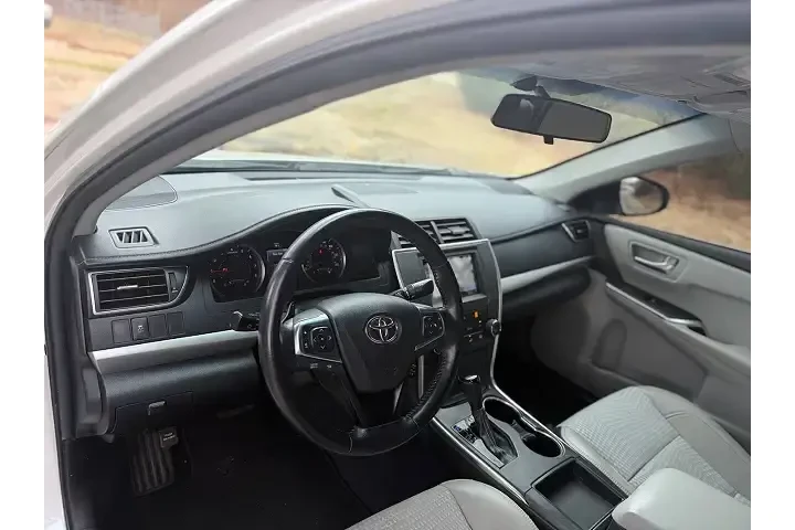 $5500 : 2015 Toyota Camry SE image 7