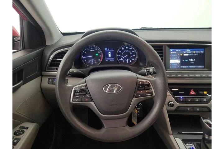 $12998 : Hyundai ELANTRA 2018 SEL 4dr image 10