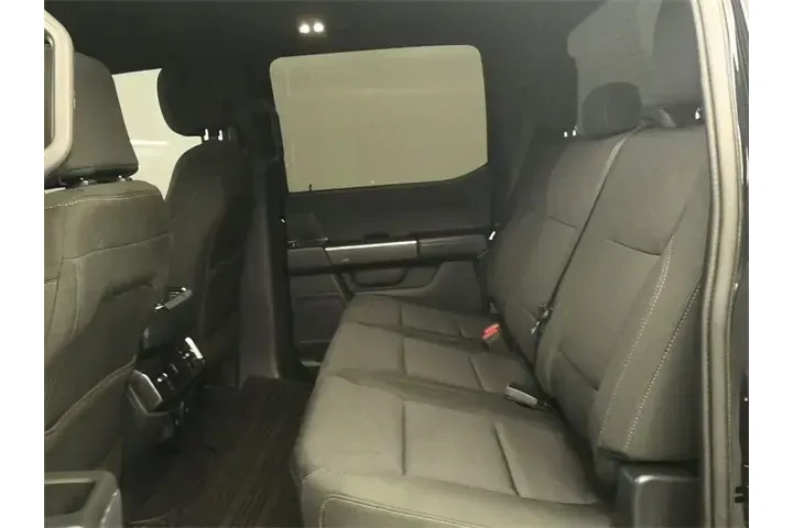 $39845 : Ford F-150 2023 4x4 XLT 4dr image 10