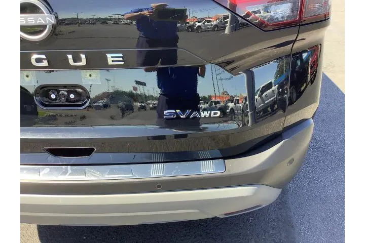 $22950 : Nissan Rogue 2023 AWD SV 4dr image 9