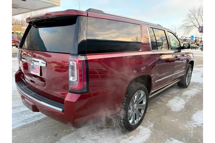 $10990 : 2016 GMC Yukon XL Denali image 7