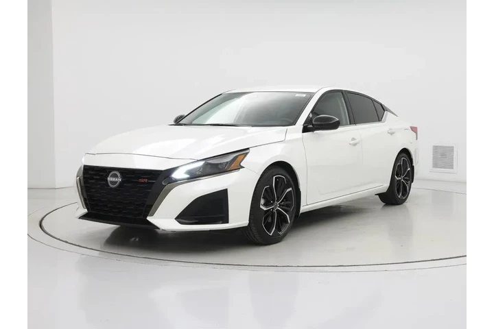 $21998 : Nissan Altima 2023 2.5 SR 4d image 4