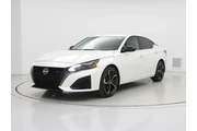$21998 : Nissan Altima 2023 2.5 SR 4d thumbnail