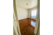 $1300 : Cuarto en Cudahy thumbnail