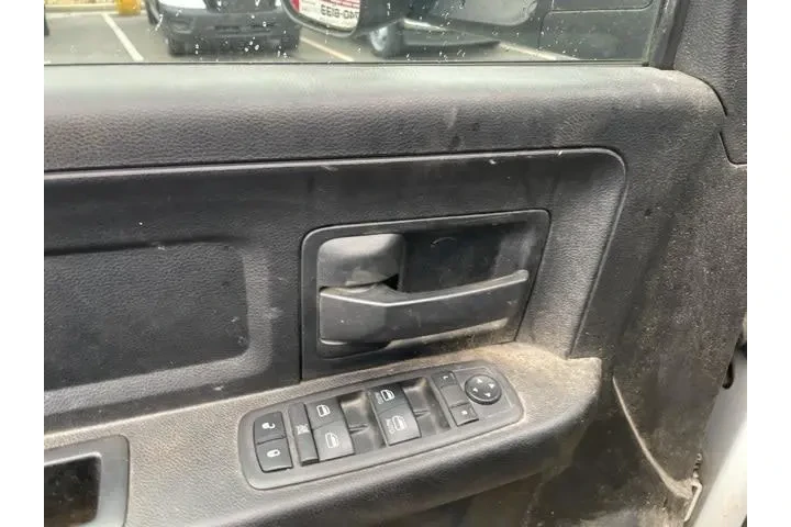 $33992 : Ram 3500 2018 4x4 Tradesman image 5