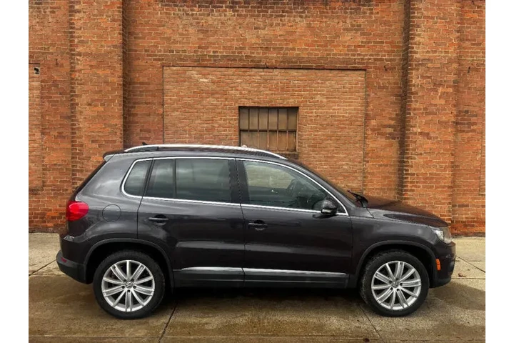 $10000 : 2016 Tiguan 2.0T SE 4Motion image 7