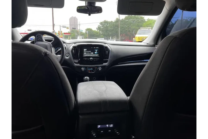 $17995 : 2018 Traverse LS image 10