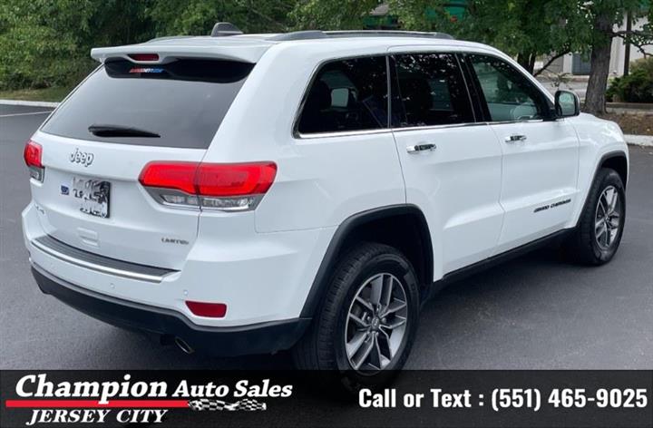 Used 2018 Grand Cherokee Limi image 7