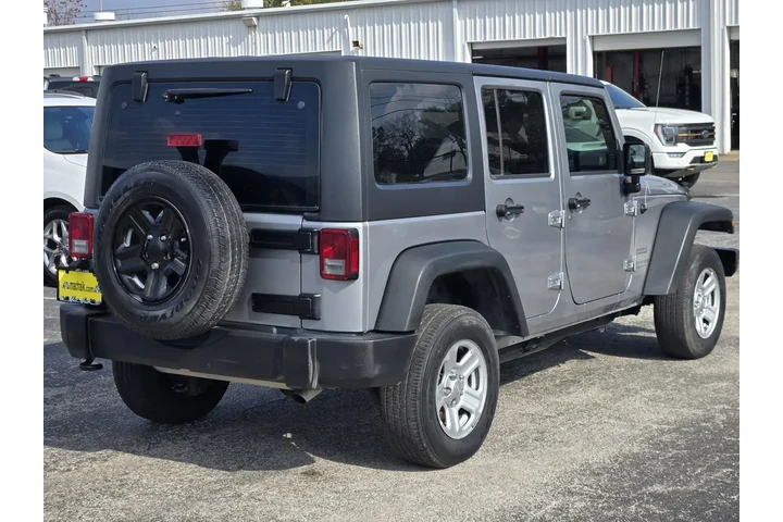 $20792 : Jeep Wrangler JK Unlimited 2 image 5