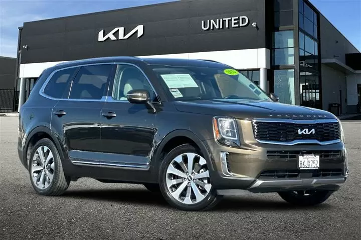 $33216 : Pre-Owned 2022 Telluride EX image 2