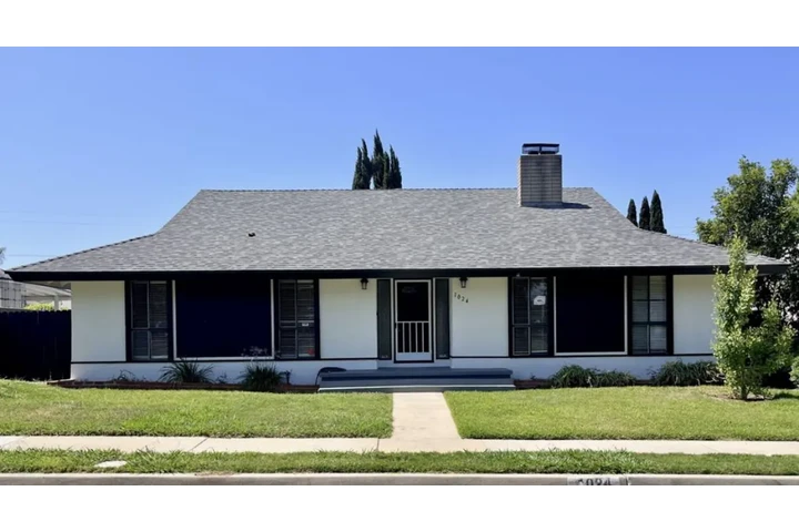 $2800 : 4 Bedroom Home For Rent in LA image 1