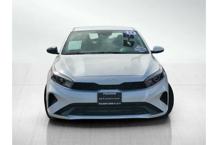$17936 : Kia Forte 2024 LX 4dr Sedan image 2