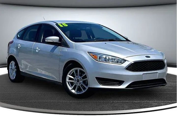 $7500 : Ford Focus 2015 SE 4dr Hatch image 3