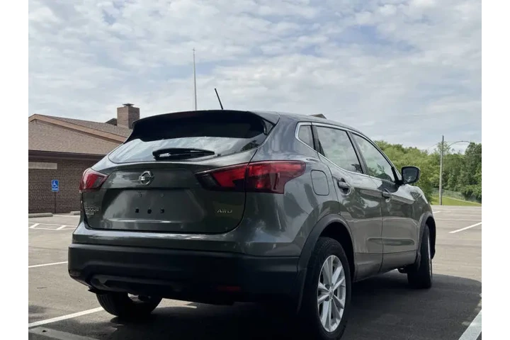$7999 : 2018 Rogue Sport S image 6