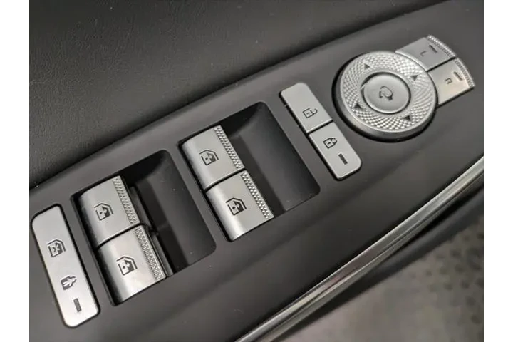 $39900 : Genesis GV70 2023 AWD 2.5T S image 9