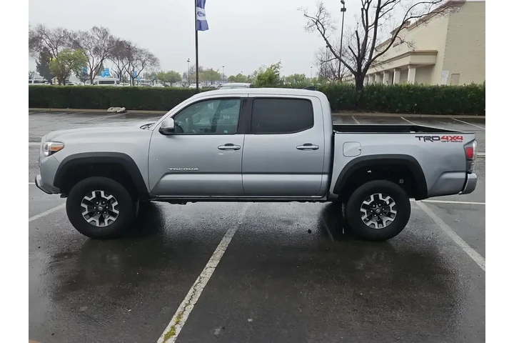 $28500 : Toyota Tacoma 2020 4x4 TRD P image 5