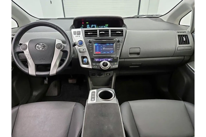$14998 : Toyota Prius v 2014 Five 4dr image 9