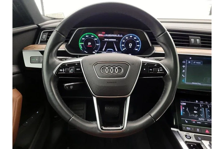 $34998 : Audi e-tron Sportback 2022 A image 10