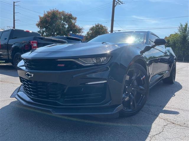 $33488 : 2019 Camaro SS, EXTRA CLEAN, image 10