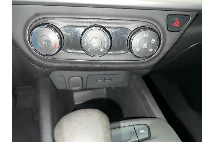 $20561 : Chevrolet Trax 2024 LS 4dr C image 8