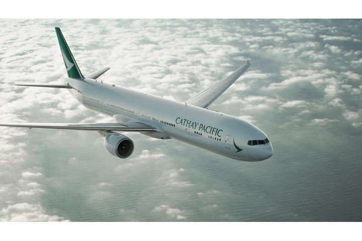 Book Cathay Pacific Flights image 1
