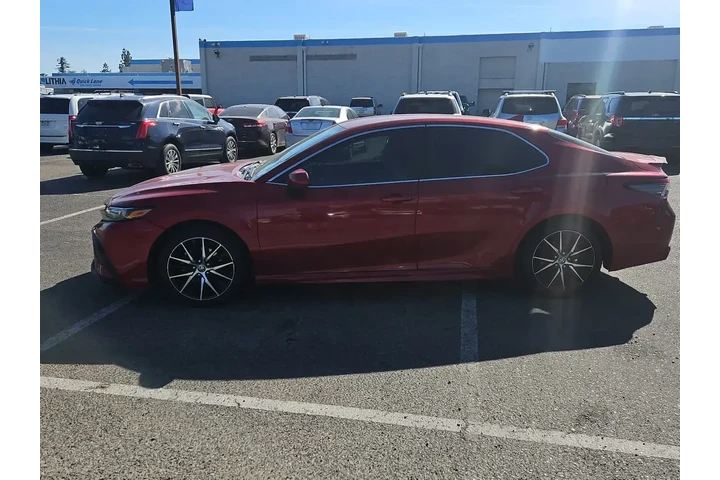 $22000 : Toyota Camry 2021 SE 4dr Sed image 5