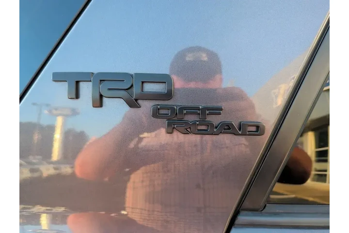 $30000 : Toyota 4Runner 2018 4x4 SR5 image 9