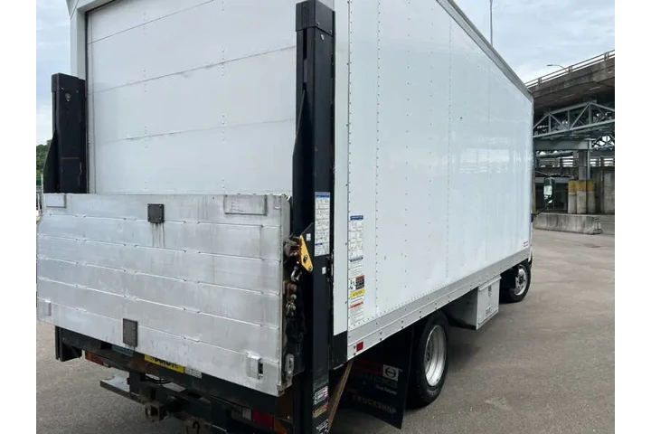 $30988 : 2017 Hino 195 image 7
