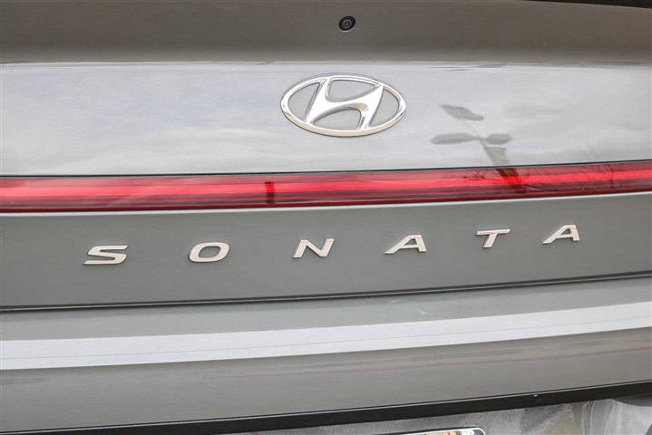 $21990 : Pre-Owned 2021 Hyundai Sonata image 10