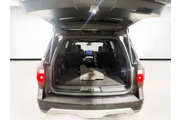 $35588 : Ford Expedition 2021 4x4 XLT image 9