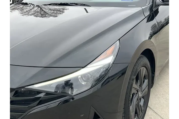 $17210 : Hyundai ELANTRA 2023 SEL 4dr image 4