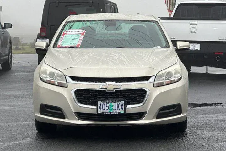 $9921 : Chevrolet Malibu Limited 201 image 9