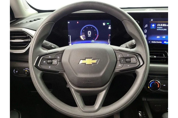 $22998 : Chevrolet Trailblazer 2025 L image 10