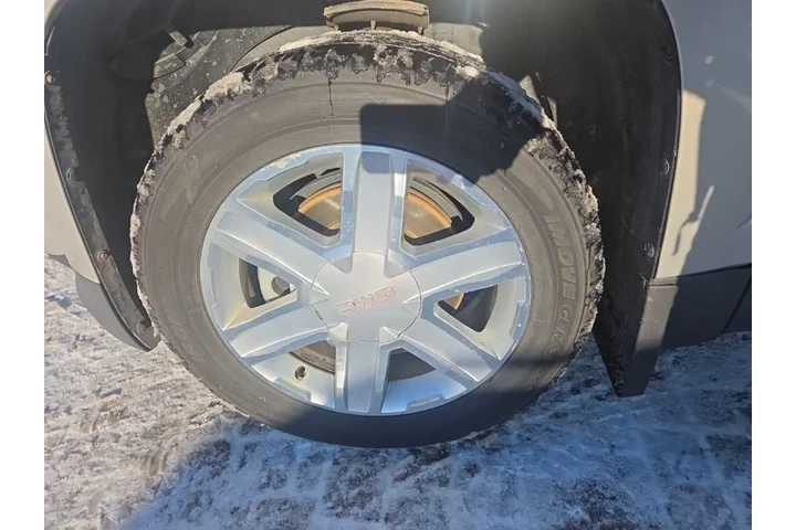 $7960 : 2010 Terrain SLE-2 image 9