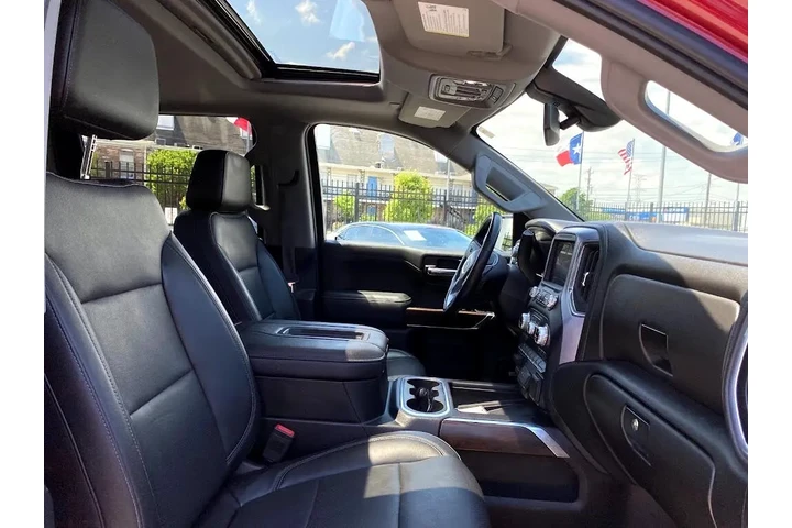 2019 GMC Sierra 1500 SLT Crew image 10
