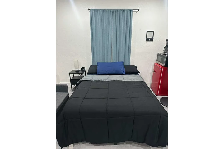 $950 : Se Renta Habitación image 3