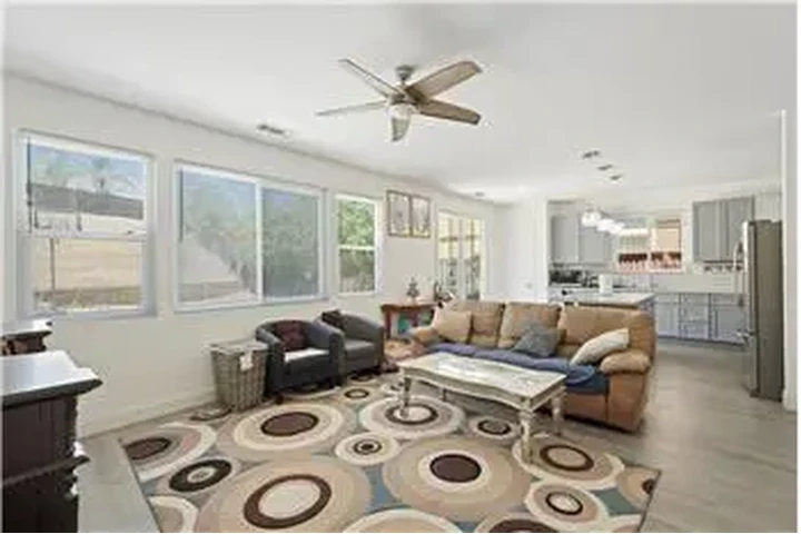 $4375 : Rental property with 6 bedro image 3