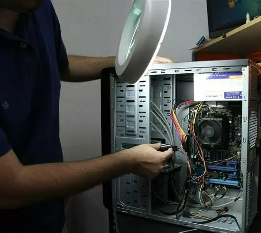 Curso Reparacion Laptops/PC's image 5