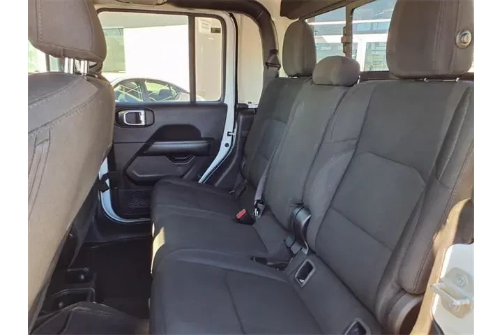 $31847 : Jeep Gladiator 2023 4x4 Over image 9