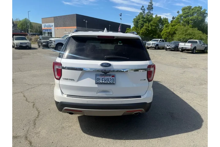 $13500 : Ford Explorer 2016 AWD Limit image 4