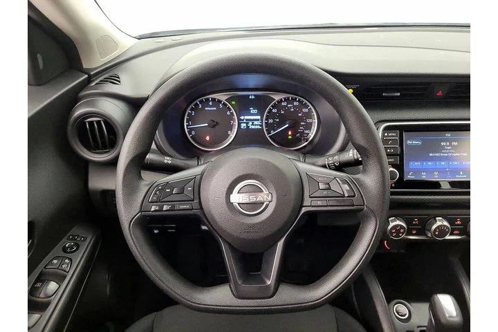$18998 : Nissan Kicks 2024 S 4dr Cros image 10